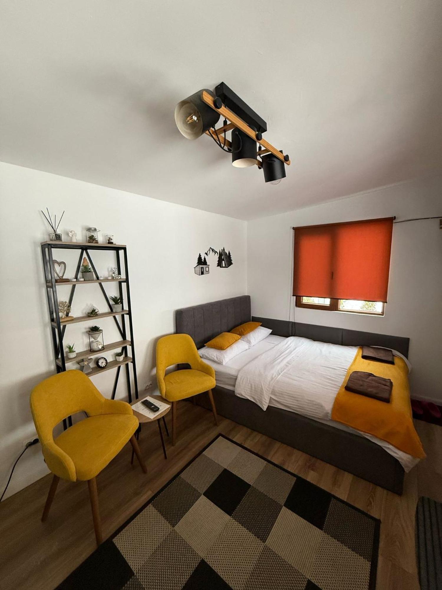הוילה Tiny House Colibiţa מראה חיצוני תמונה